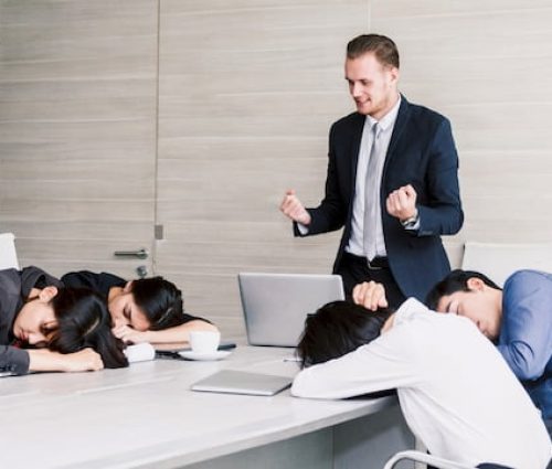 Heyecan duyulmayan hiçbir iş başarılamaz.